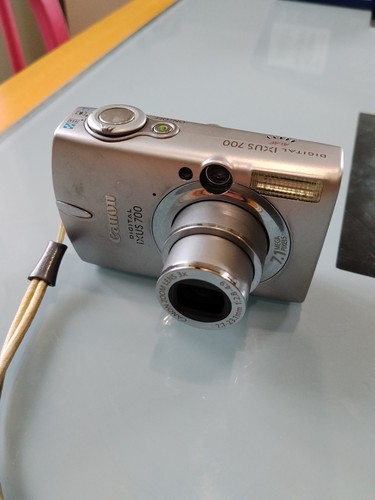 Canon ixus 700 1mp - ixus,